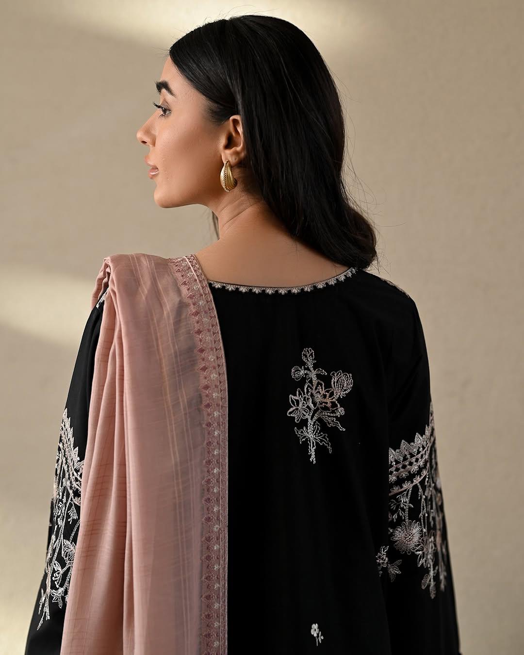 EID SPECIAL ZAIB LAWN LUXURY  CO-ORD SET WITH FARSHI