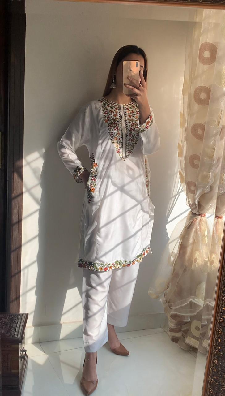 Pocket Sequence Embroidery 2pcs (𝐋𝐢𝐦𝐢𝐭𝐞𝐝 𝐒𝐭𝐨𝐜𝐤!)
