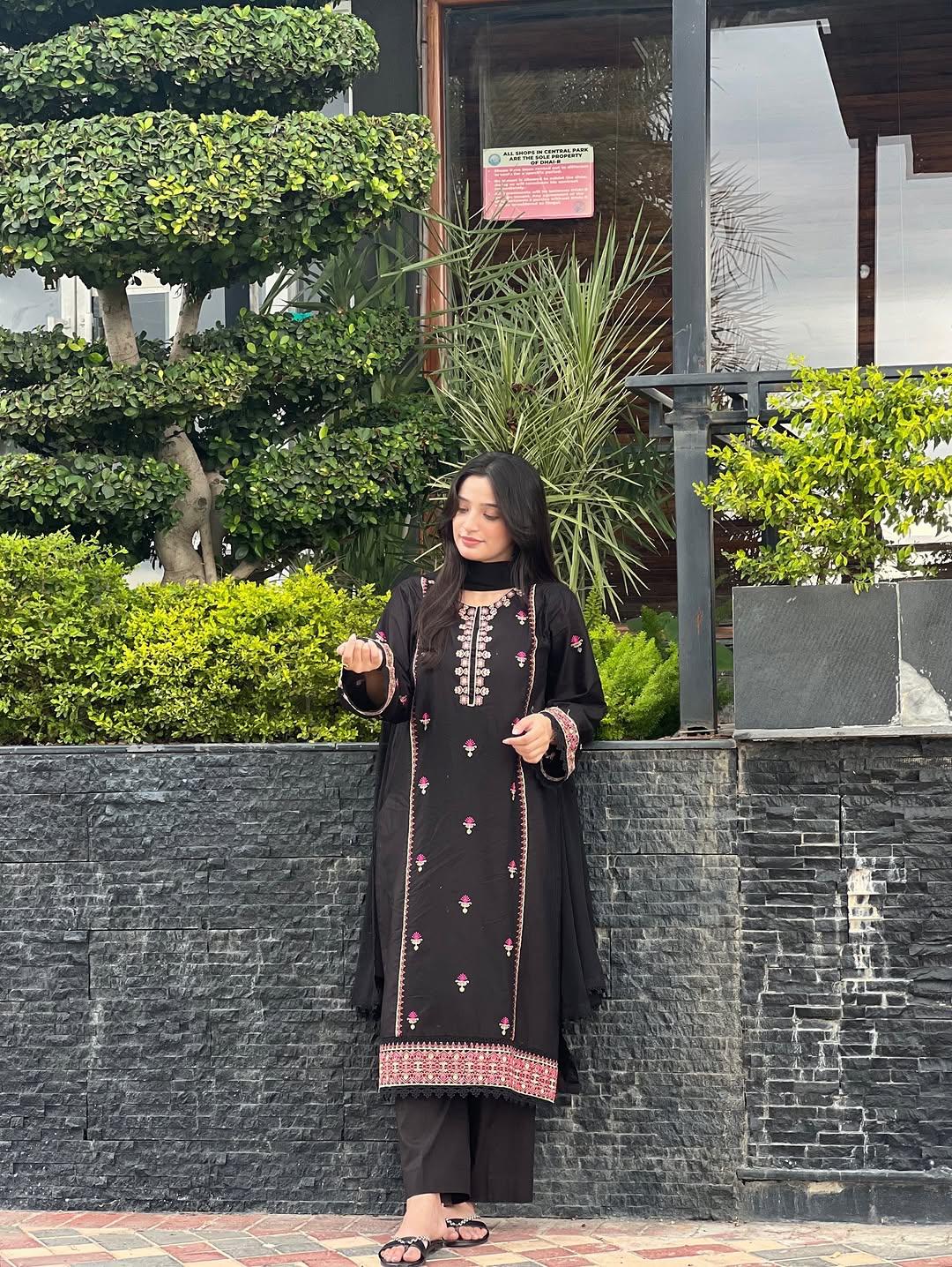 ANIKA 3PC