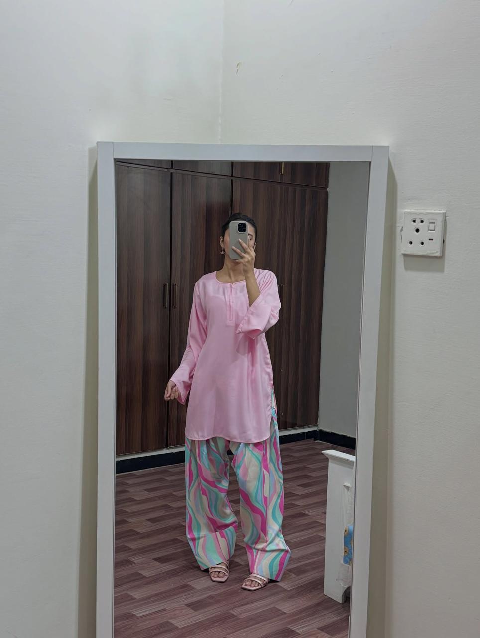 PINK SET ( FARSHI SHALWAR )