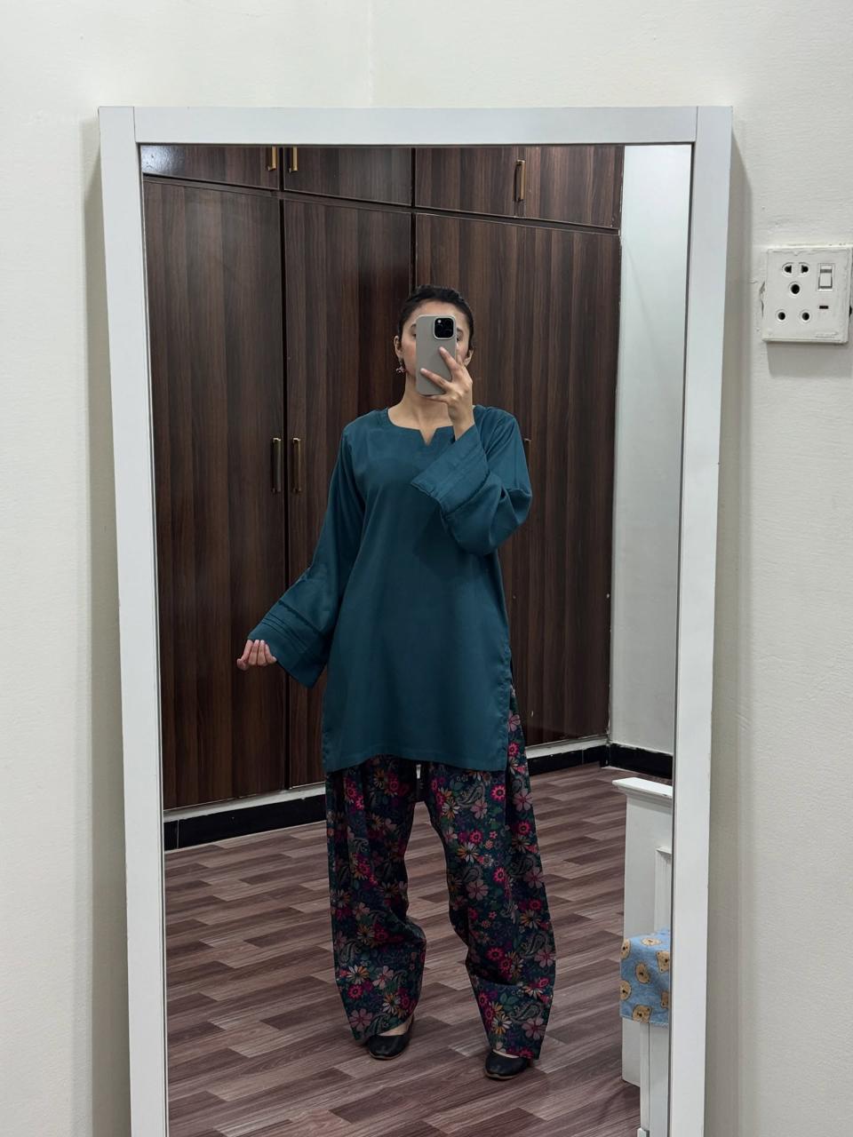 RANJA SET ( FARSHI SHALWAR )