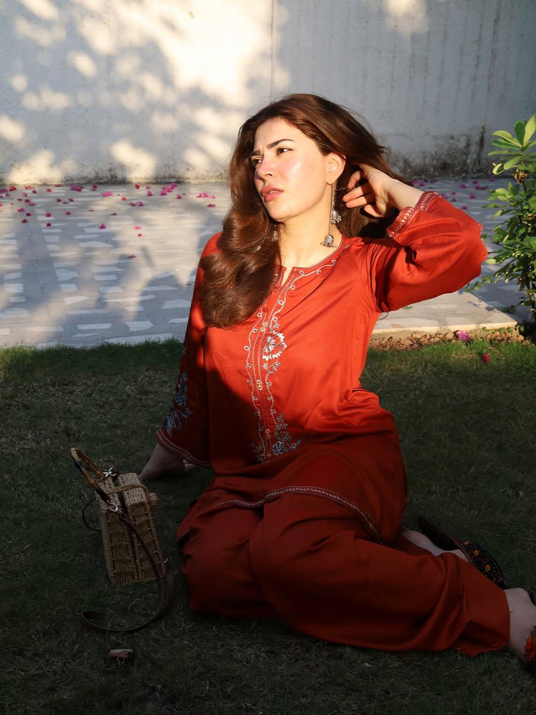KHADDAR EMB SET