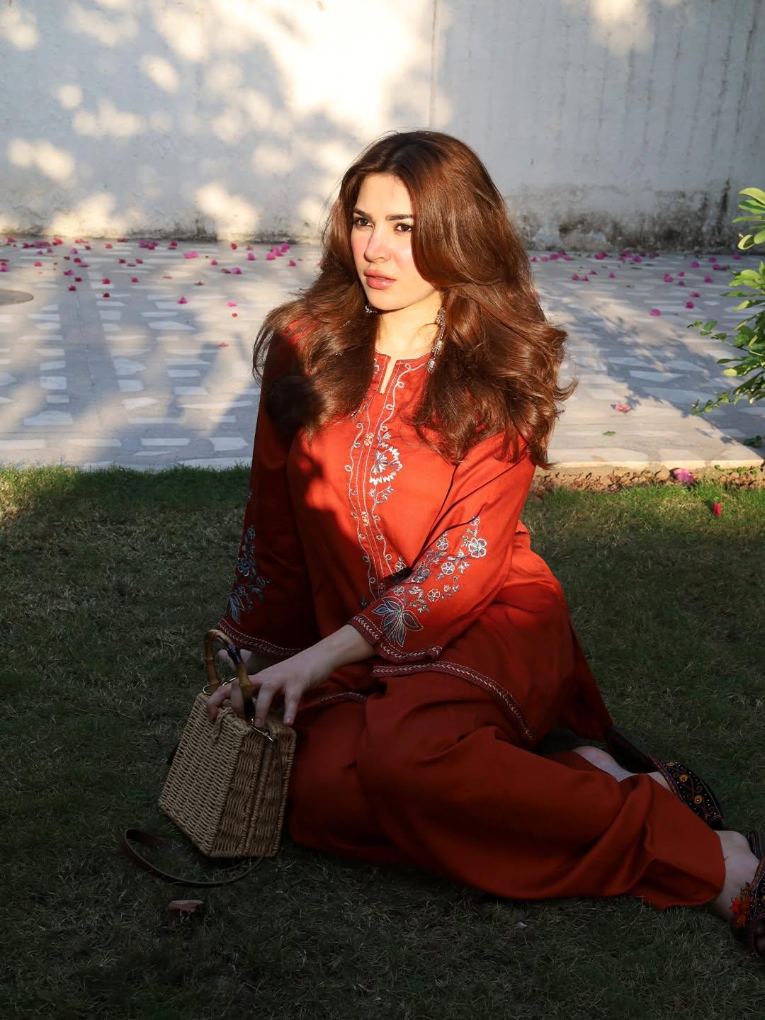KHADDAR EMB SET
