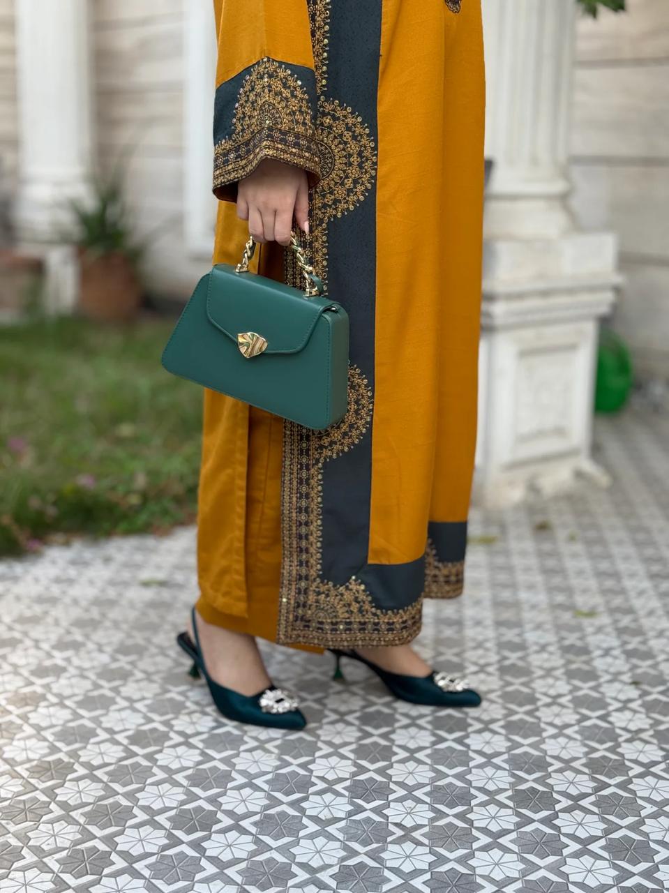 NAAZ EMB SET 2PC