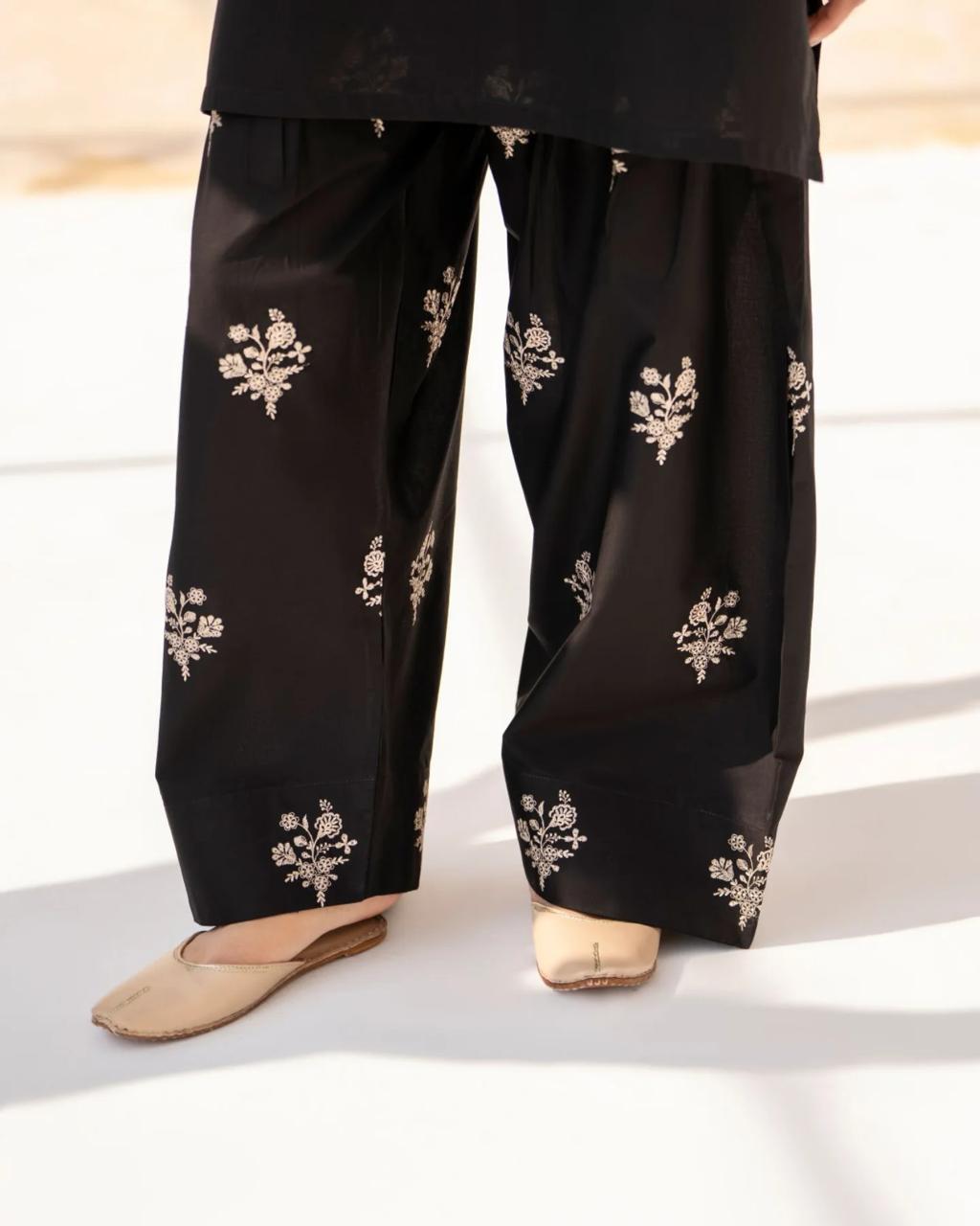 BLACK SAJAL SET ( FARSHI SHALWAR )