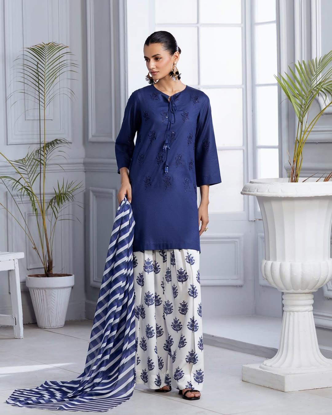 BLUE BLOOM LAWN 3PC